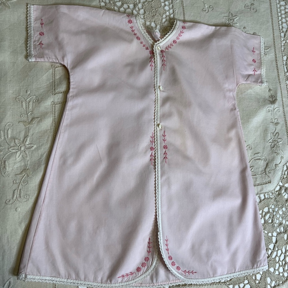 Vintage Handmade 50s Mid Century Embroidered Babys Robe
